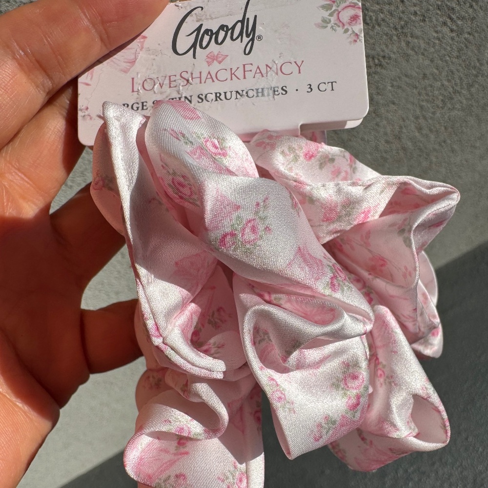 NWT Goody x LoveShackFancy Pink Satin Scrunchies set of 3💕